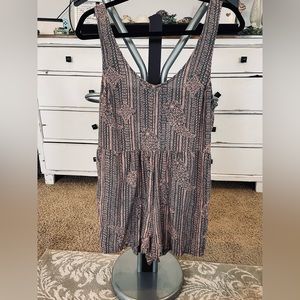 Roxy Romper, Worn a couple of times. Size Medium